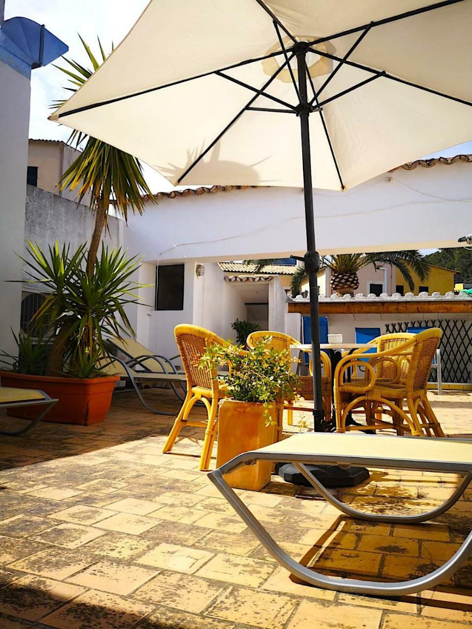 Hostal Ca'N Tiu Alaró Esterno foto