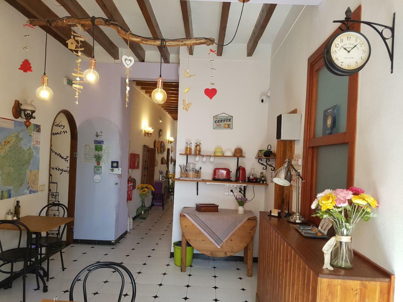 Hostal Ca'N Tiu Alaró Esterno foto