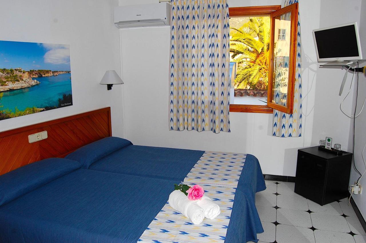 Hostal Ca'N Tiu Alaró Esterno foto